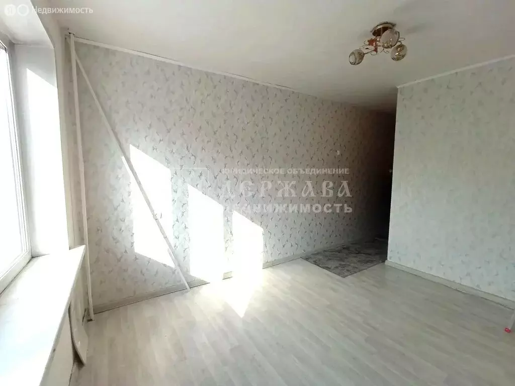 1-комнатная квартира: Кемерово, улица Халтурина, 23 (17 м) - Фото 2
