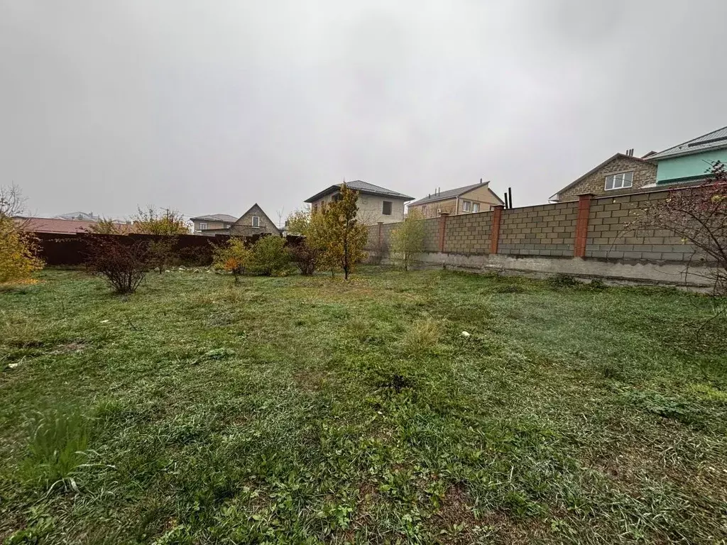 Участок в Крым, Симферополь ул. Фенерли, 129 (50.62 сот.) - Фото 1