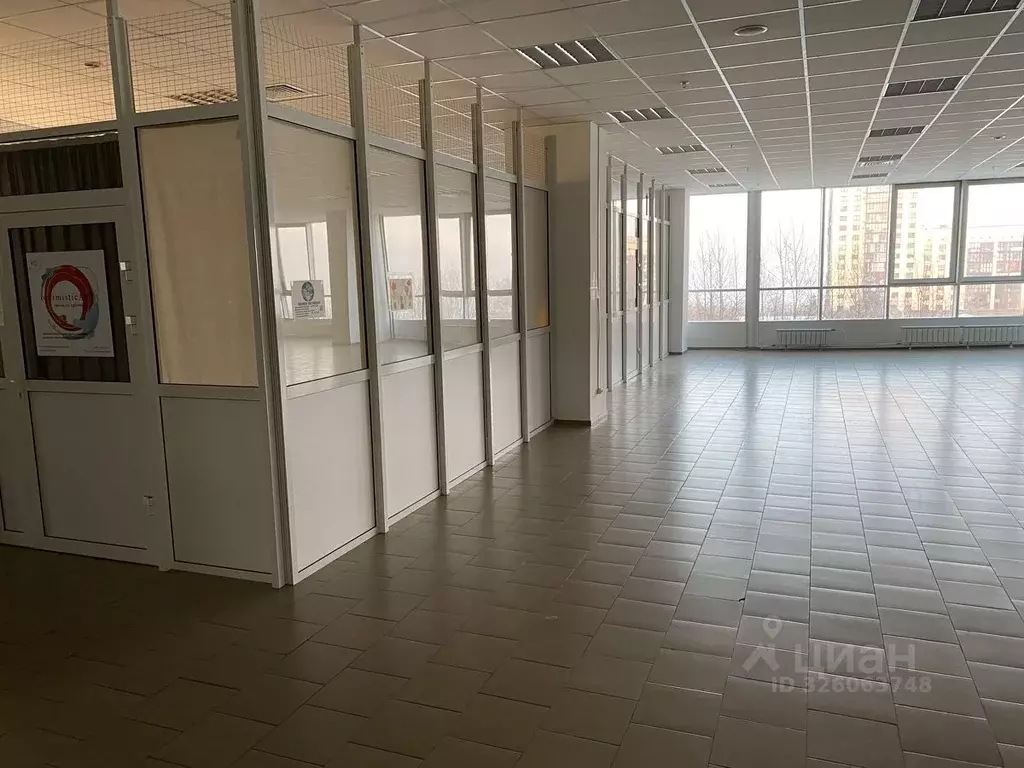 Помещение свободного назначения в Красноярский край, Красноярск ул. ... - Фото 1