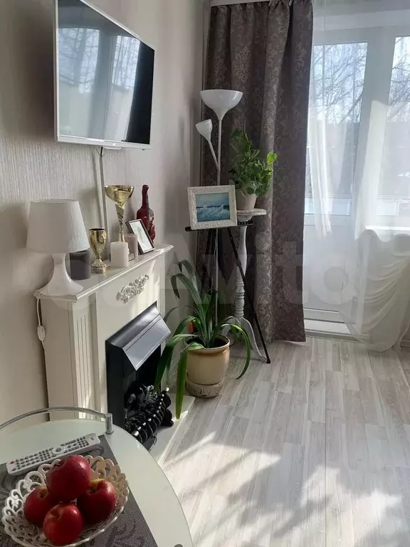 Комната 17,6 м в 3-к., 4/5 эт. - Фото 0