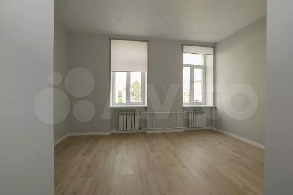 Стильный офис с водой, 26 м - Фото 1