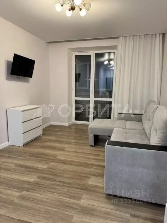 1-к кв. Тюменская область, Тюмень ул. Раушана Абдуллина, 6 (30.0 м) - Фото 2