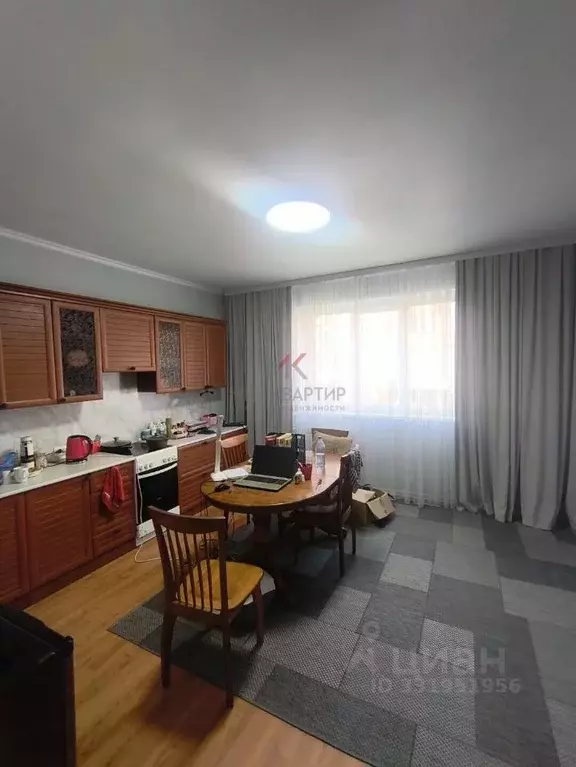 3-к кв. Хакасия, Абакан ул. Карла Маркса, 57 (75.0 м) - Фото 1