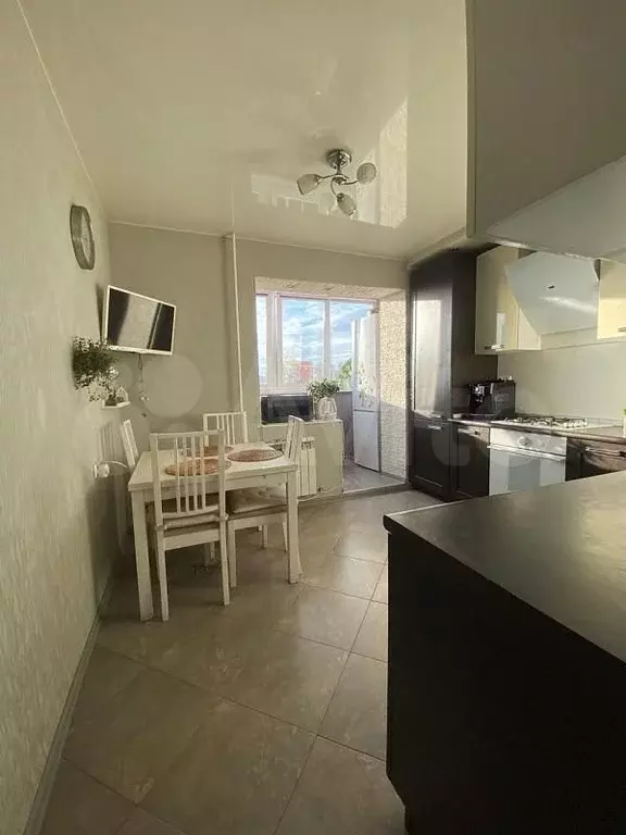 1-к. квартира, 40 м, 7/10 эт. - Фото 1