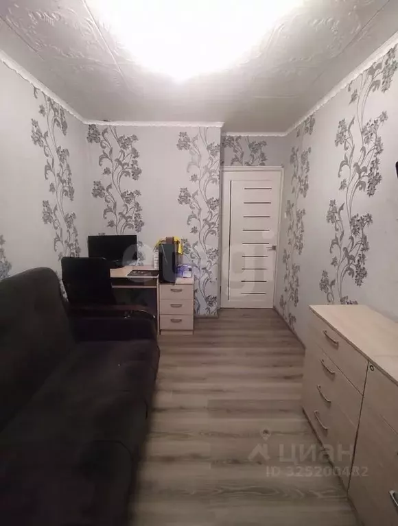 2-к кв. Псковская область, Псков ул. Ижорского Батальона, 35 (42.9 м) - Фото 2