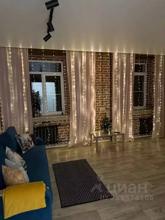 2-к кв. Псковская область, Псков Октябрьский просп., 31 (56.0 м) - Фото 1