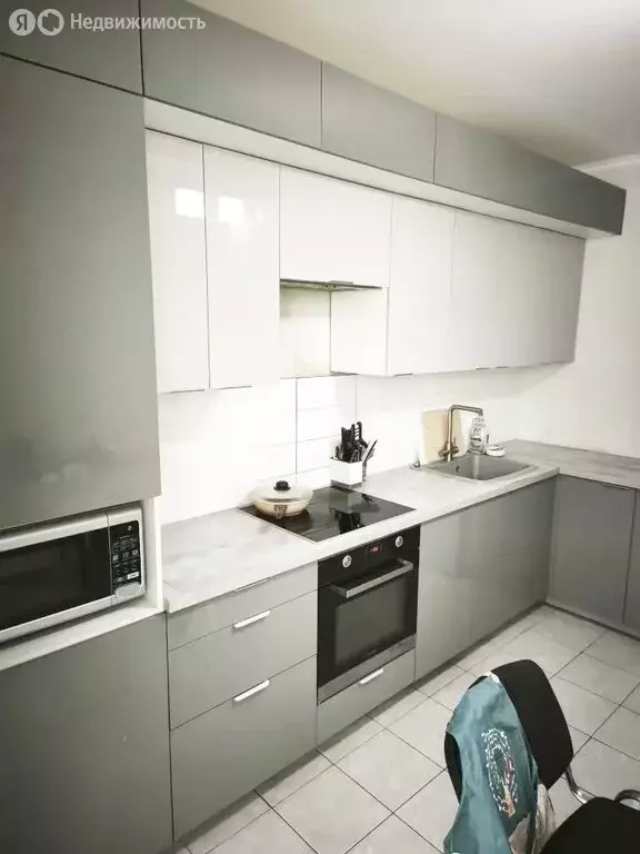 3-комнатная квартира: Москва, улица Обручева, 7 (73.9 м) - Фото 1