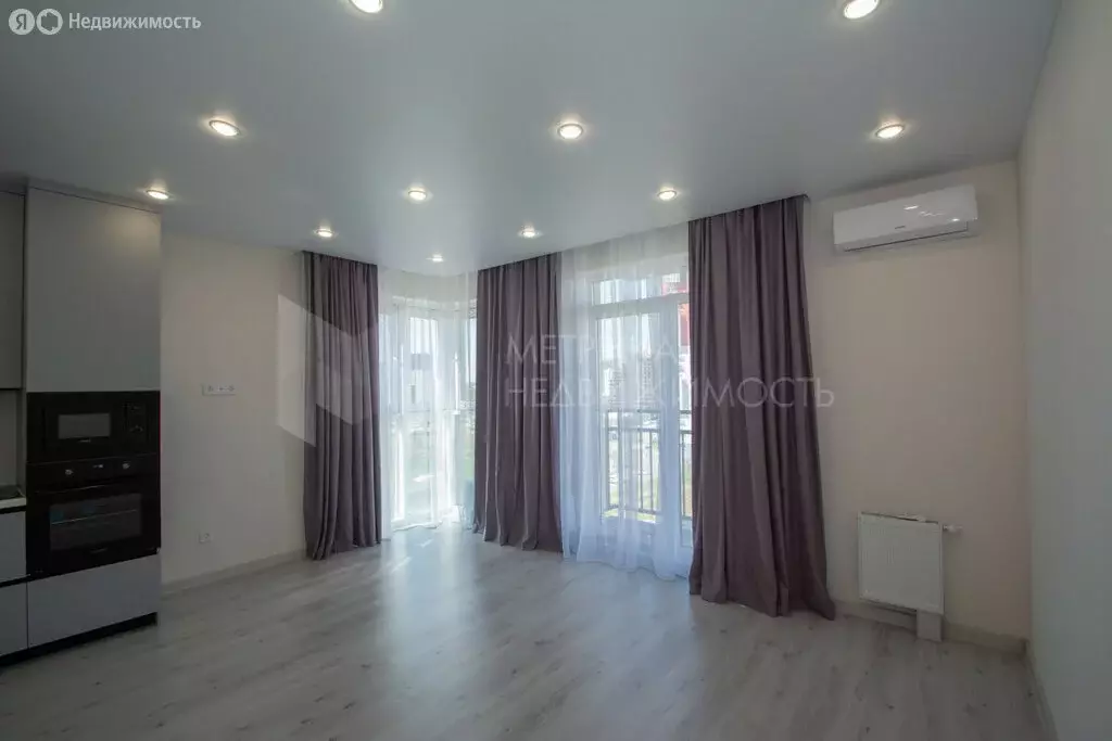 2-комнатная квартира: Тюмень, Краснооктябрьская улица, 16к1 (60 м) - Фото 1