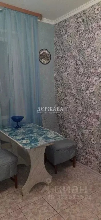 3-к кв. Белгородская область, Старый Оскол Жукова мкр, 27 (64.0 м) - Фото 2