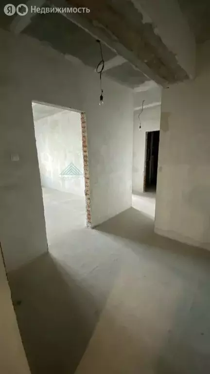 2-комнатная квартира: Черногорск, улица Генерала Тихонова, 37В (70 м) - Фото 1