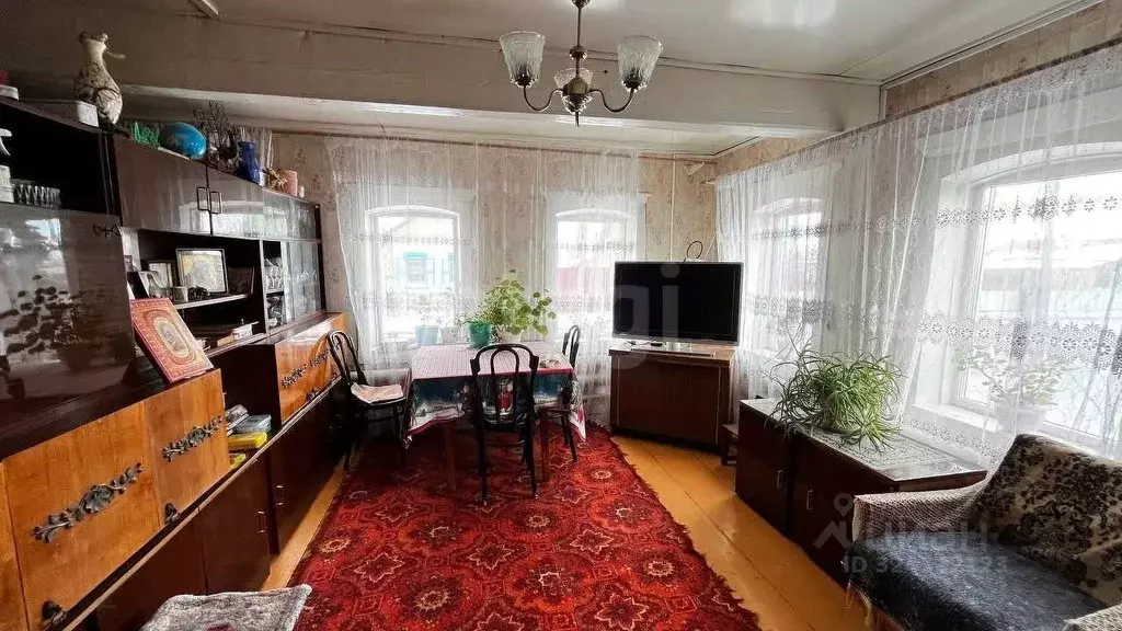 Дом в Бурятия, Иволгинский район, Гурульбинское с/пос, с. Гурульба ул. ... - Фото 1