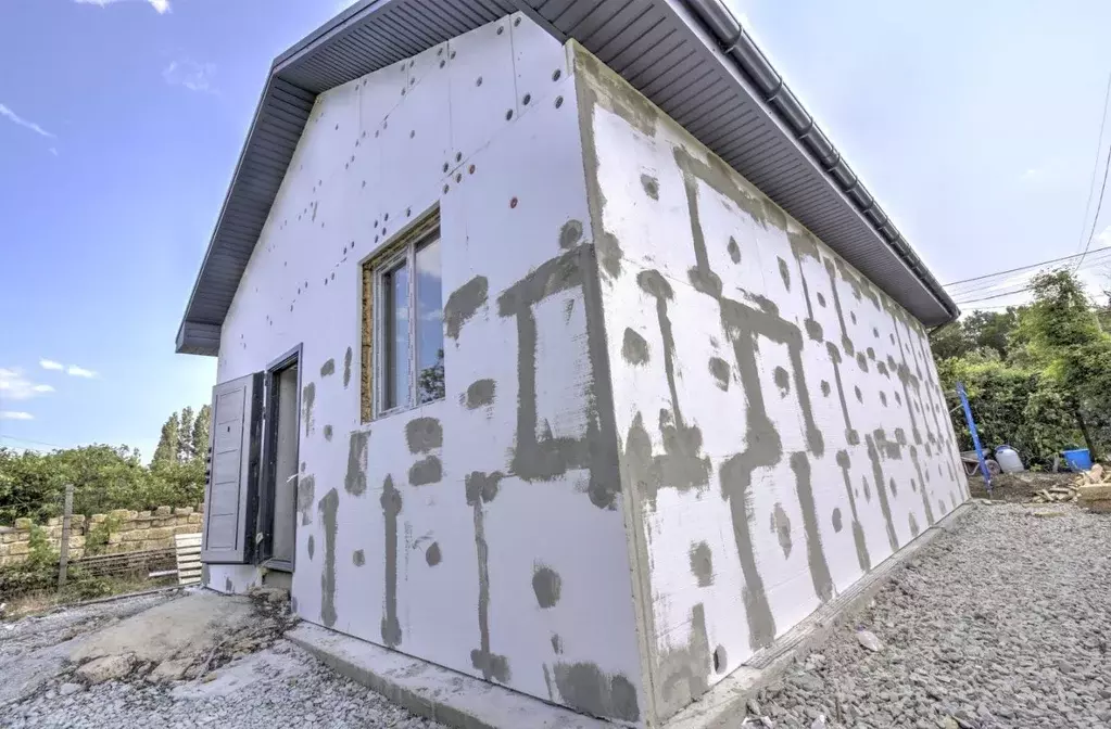 Дом в Крым, Алушта муниципальный округ, с. Нижняя Кутузовка ул. ... - Фото 1