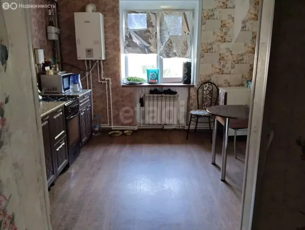 3-комнатная квартира: село Подлесное, Комсомольская улица, 78 (67 м) - Фото 0