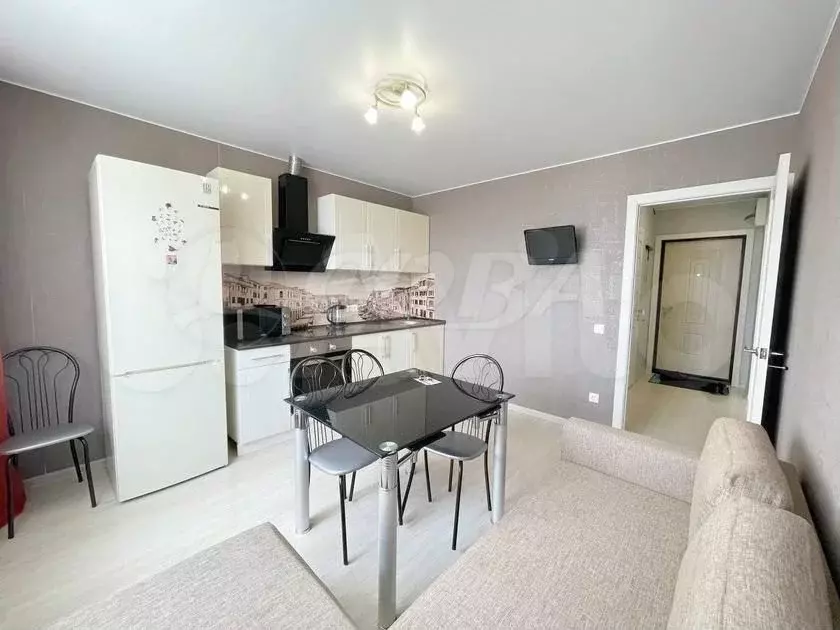 1-к. квартира, 40 м, 13/14 эт. - Фото 1