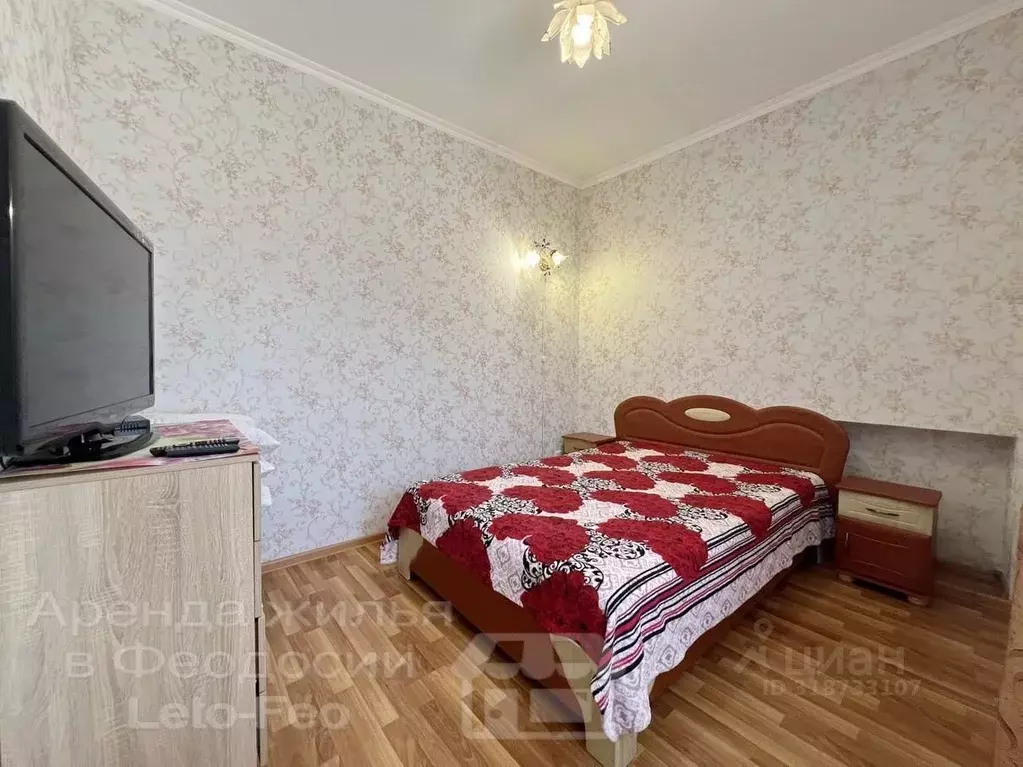 Дом в Крым, Феодосия ул. Русская, 61 (50 м) - Фото 1