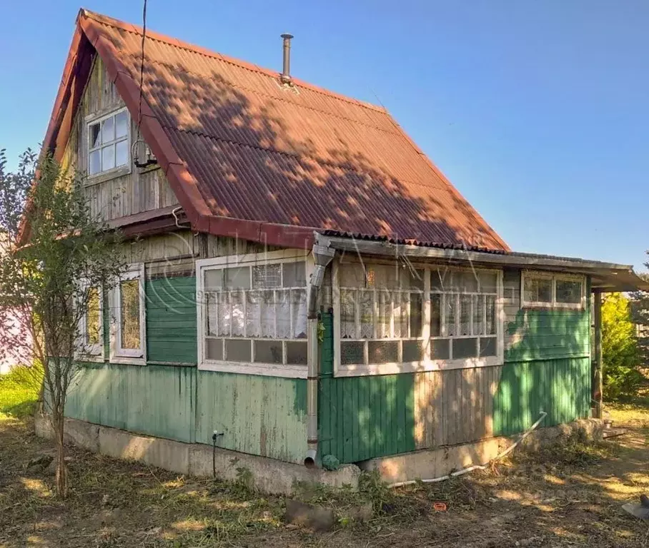 Дом в Ленинградская область, Кировское городское поселение, Беляевский ... - Фото 0