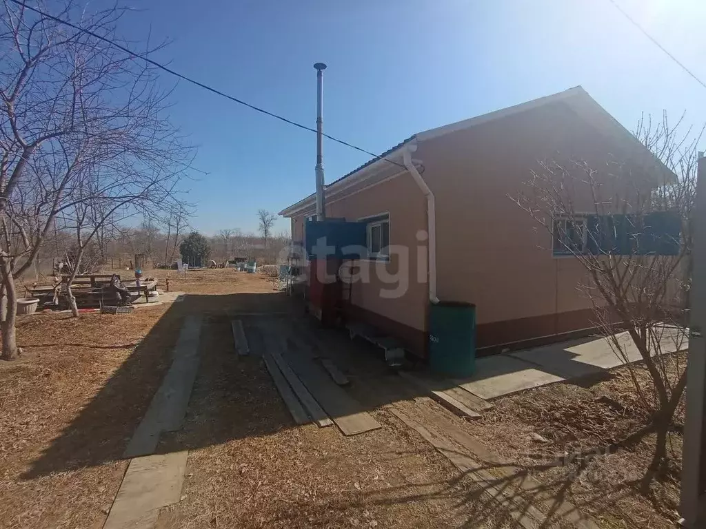 Дом в Приморский край, Надеждинский район, Земляничка-3 СНТ ул. ... - Фото 1