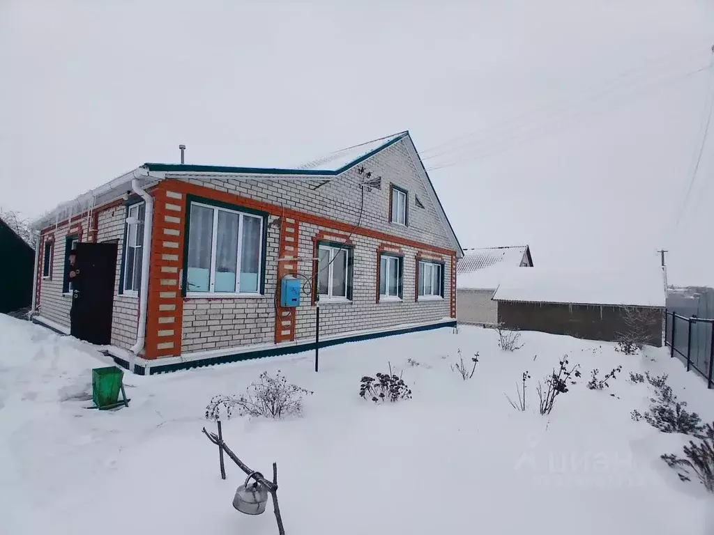 Дом в Белгородская область, Вейделевский район, с. Малакеево ул. ... - Фото 1