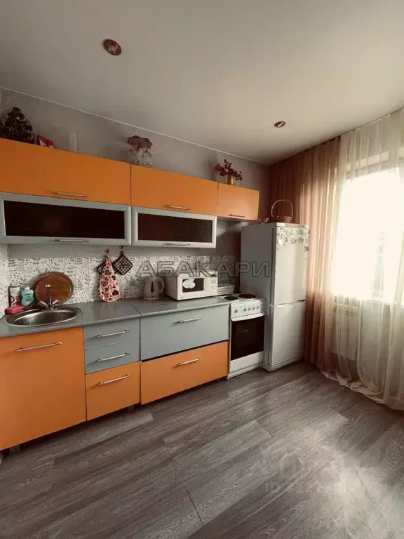 1-к кв. Красноярский край, Красноярск Взлетная ул., 10 (42.0 м) - Фото 2