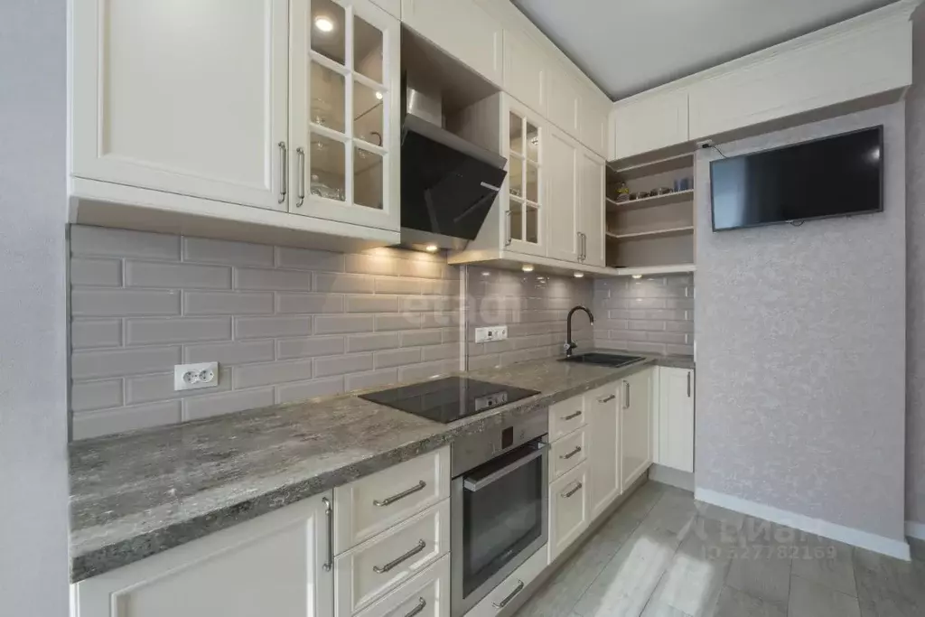 2-к кв. Пермский край, Пермь ул. Революции, 52В (62.5 м) - Фото 2