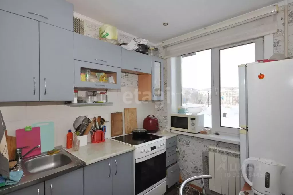 4-к кв. Сахалинская область, Южно-Сахалинск просп. Мира, 365 (68.0 м) - Фото 1