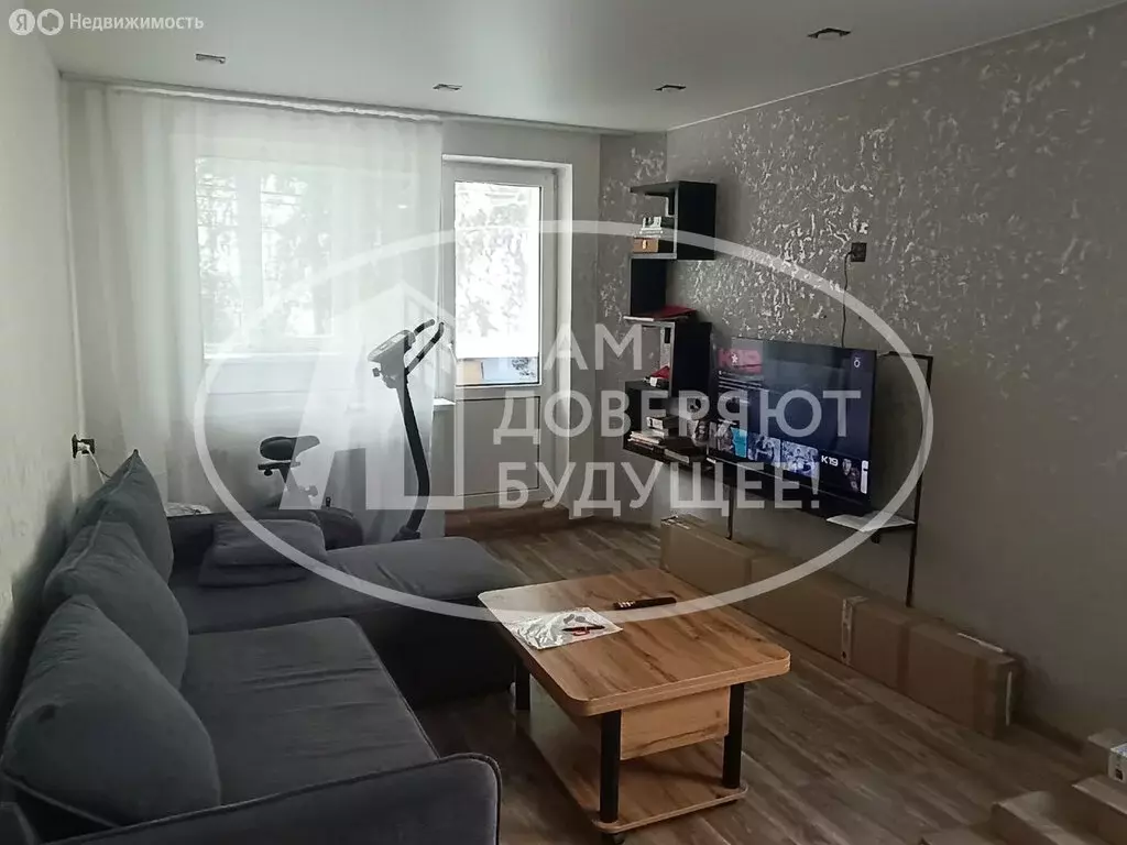 3-комнатная квартира: Добрянка, улица Энергетиков, 25 (57.8 м) - Фото 1