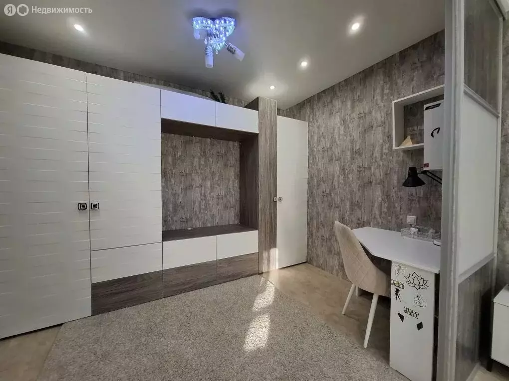 1-комнатная квартира: Новый Уренгой, Надымская улица, 5 (39.7 м) - Фото 1