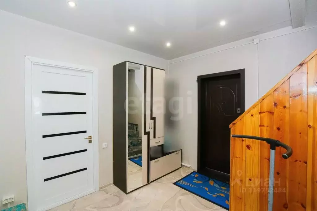 Дом в Бурятия, Улан-Удэ ул. Солидарности, 8 (162 м) - Фото 1