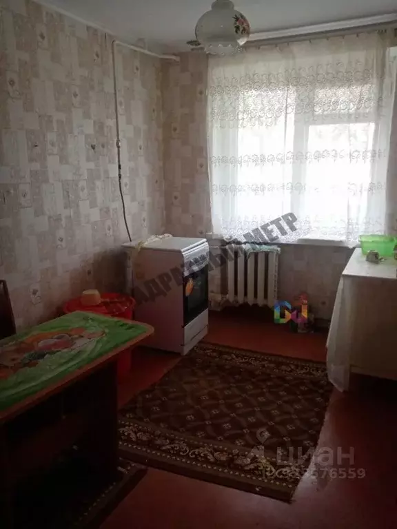 3-к кв. Калмыкия, пос. Ики-Бурул ул. Октябрьская, 14 (69.6 м) - Фото 2