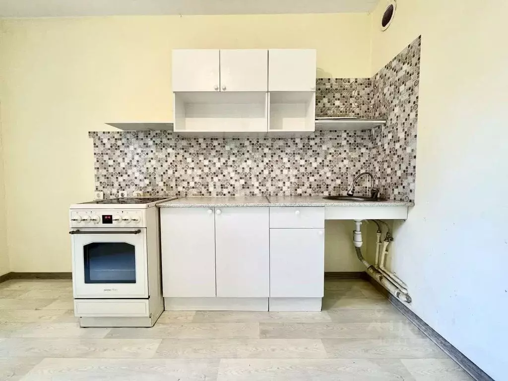 2-к кв. Воронежская область, Воронеж просп. Труда, 72 (64.0 м) - Фото 0