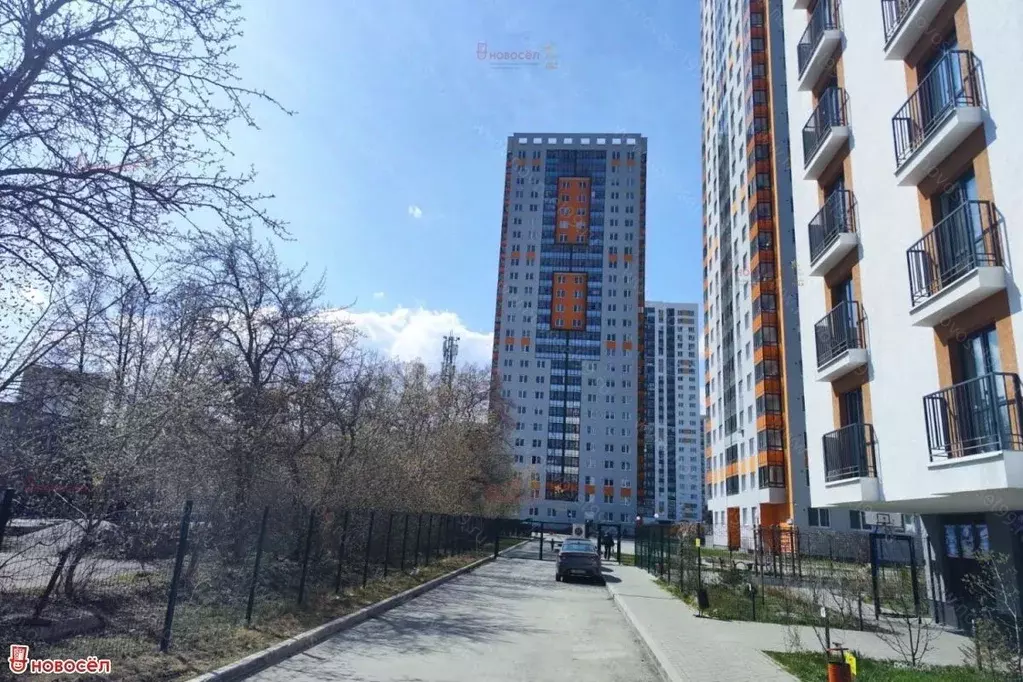 3-к кв. Свердловская область, Екатеринбург ул. Чапаева, 79 (80.0 м) - Фото 0