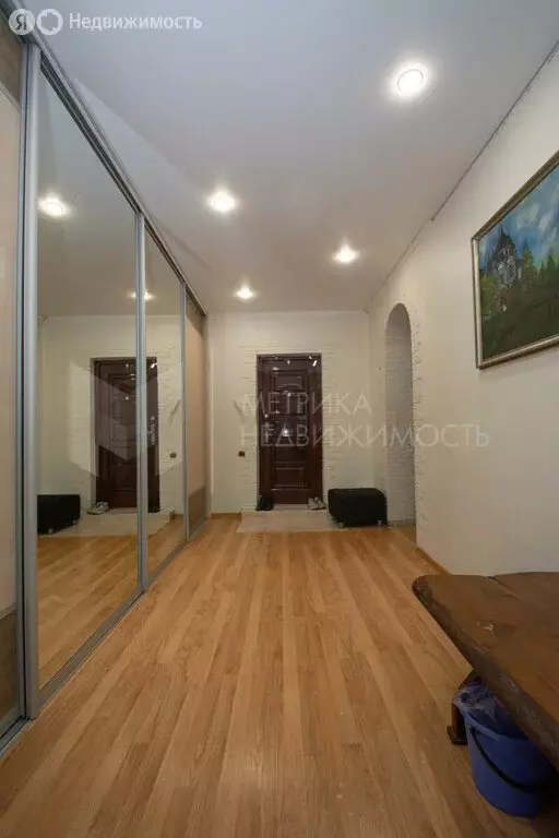 3-комнатная квартира: Тюмень, улица Николая Чаплина, 125 (65.8 м) - Фото 1