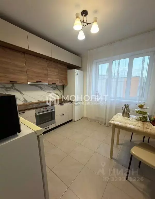1-к кв. Белгородская область, Старый Оскол Степной мкр, 33Б (46.3 м) - Фото 2