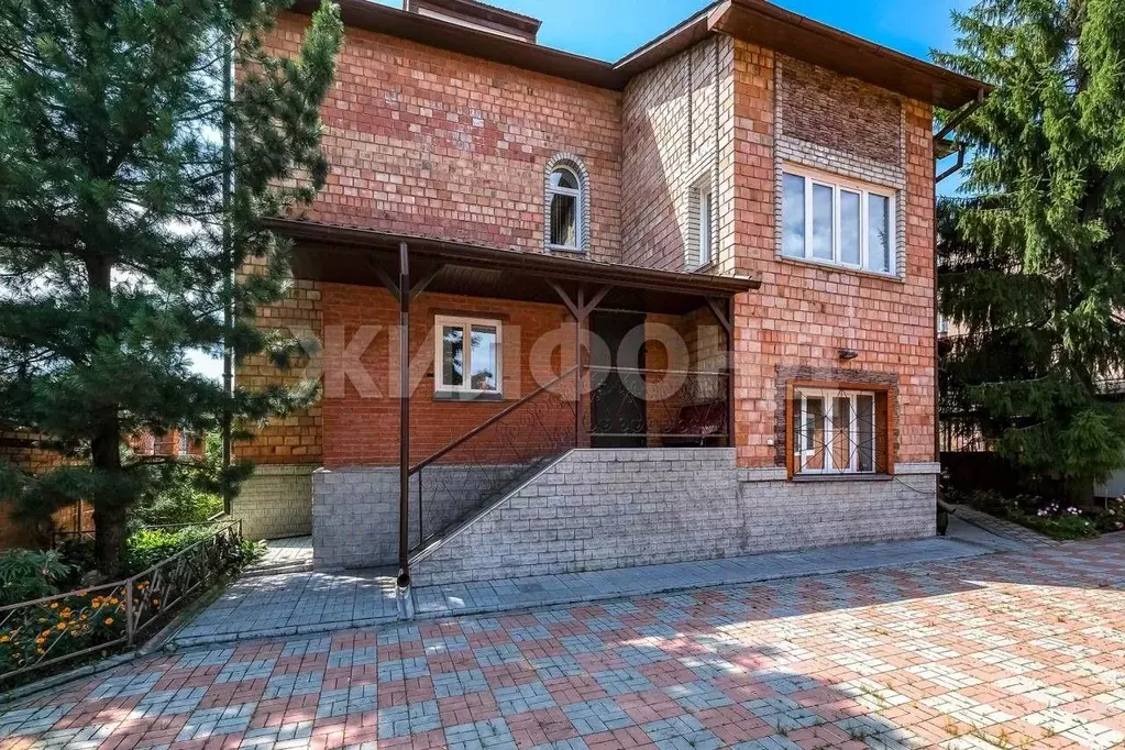 Коттедж в Новосибирская область, Новосибирск Выборная ул. (397 м) - Фото 1