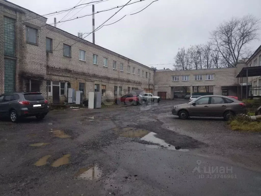 Помещение свободного назначения в Псковская область, Псков Школьная ... - Фото 1