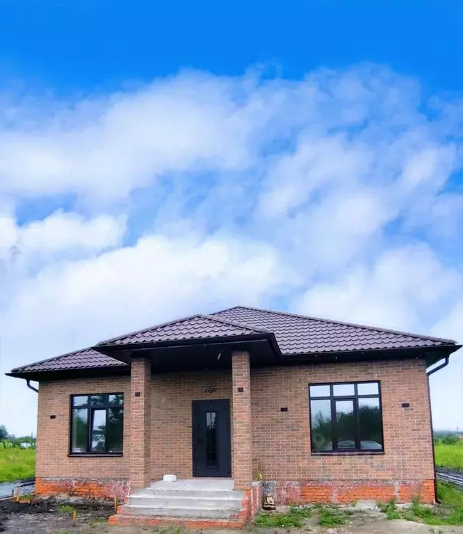 Дом в Курская область, Курский район, Щетинский сельсовет, Саблин хут. ... - Фото 1