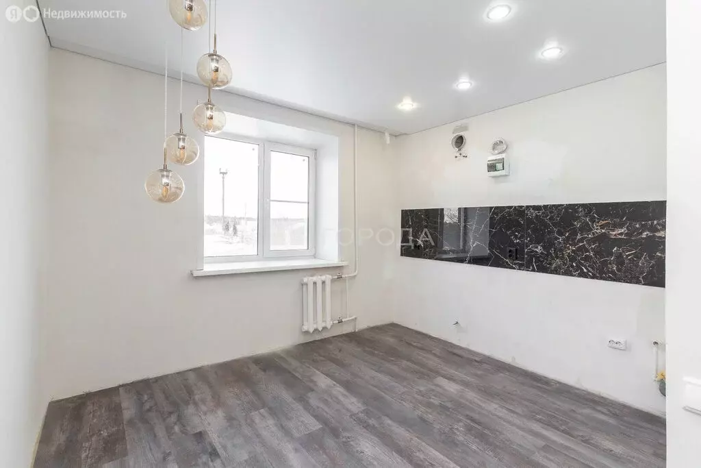 4-комнатная квартира: Барнаул, улица Анатолия, 304А (91.9 м) - Фото 0