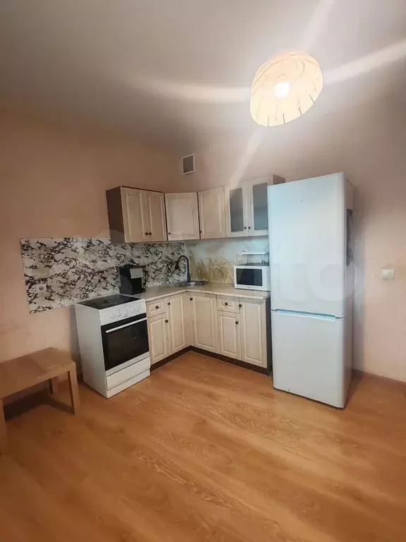 1-к. квартира, 41 м, 7/19 эт. - Фото 0