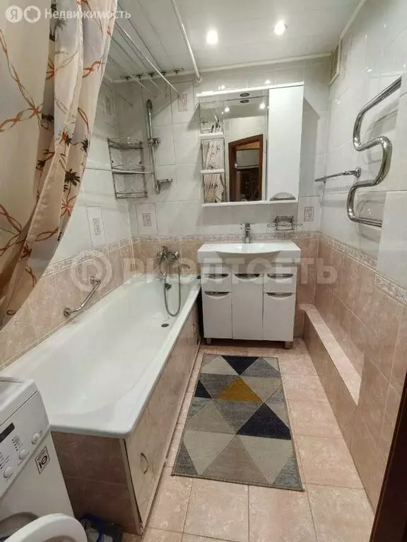2-комнатная квартира: Мурманск, улица Капитана Орликовой, 45 (57 м) - Фото 0