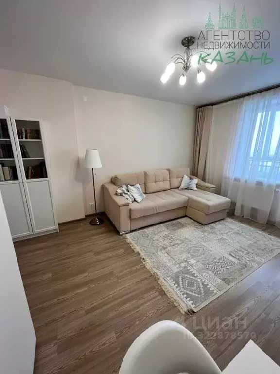 2-к кв. Татарстан, Казань ул. Рауиса Гареева, 102к1 (62.0 м) - Фото 1