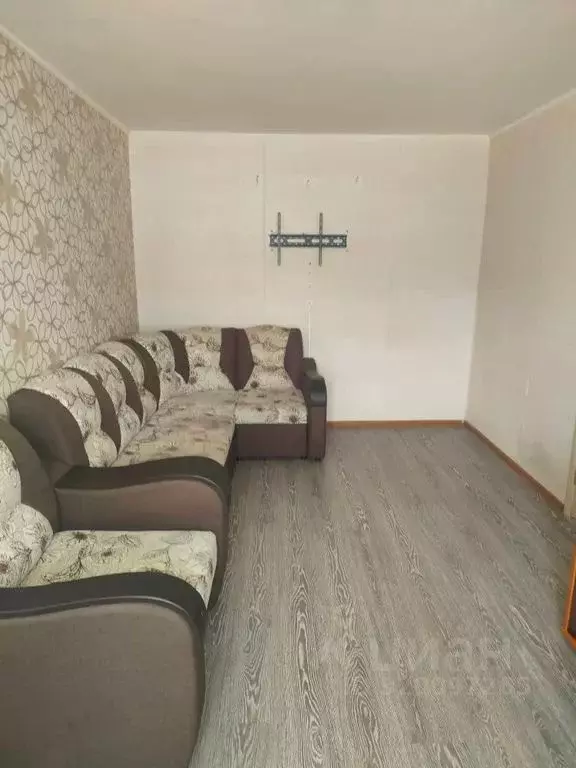 3-к кв. Забайкальский край, Могоча Комсомольская ул., 34 (60.0 м) - Фото 0
