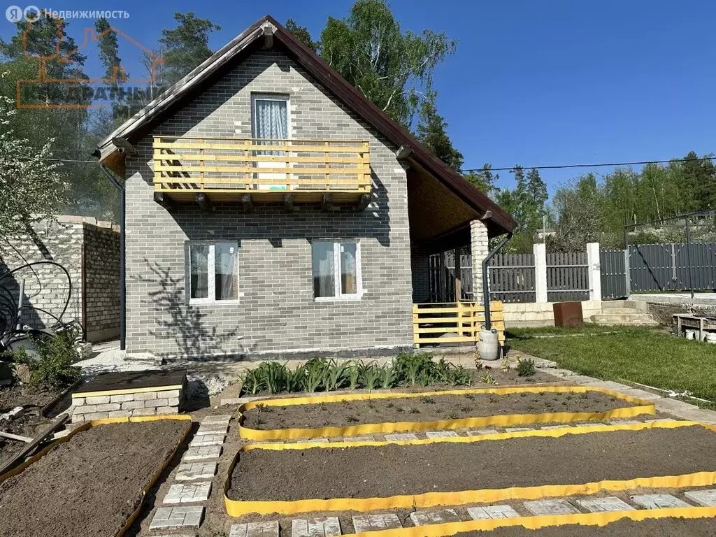 Дом в Ульяновская область, Димитровград (50 м) - Фото 1