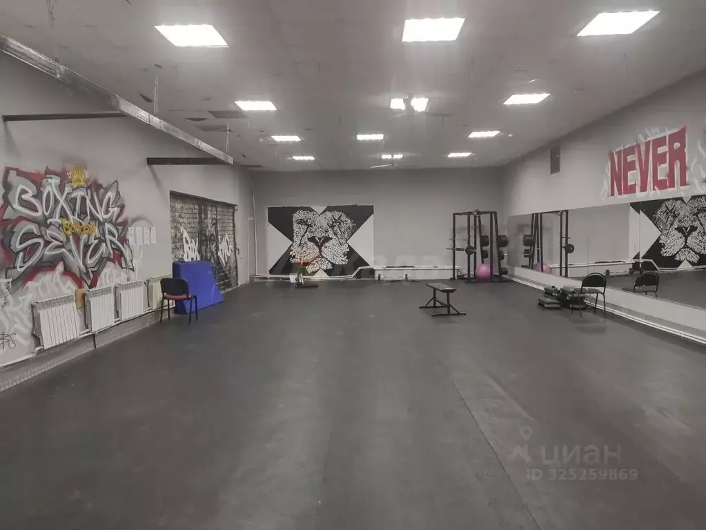 Помещение свободного назначения в Ульяновская область, Ульяновск ул. ... - Фото 1