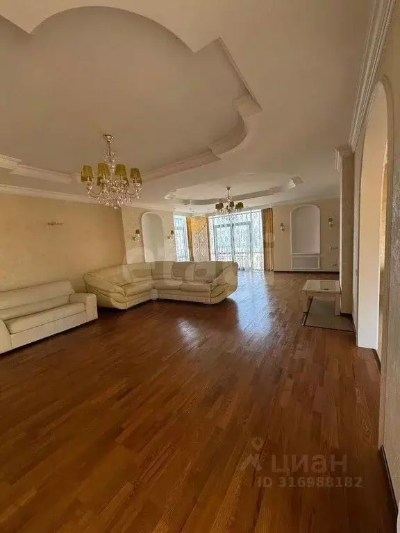 4-к кв. Татарстан, Казань ул. Толстого, 14А (220.0 м) - Фото 1