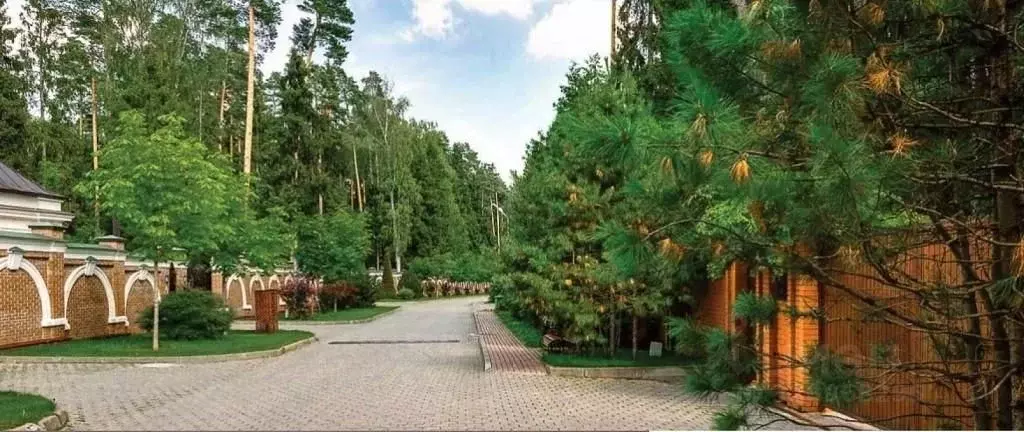 Участок в Московская область, Одинцовский городской округ, пос. ... - Фото 1