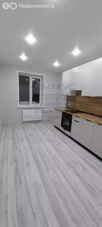 2-комнатная квартира: Нефтекамск, улица Ленина, 82 (58 м) - Фото 1