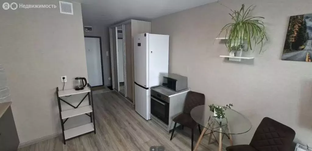 Квартира-студия: Тюмень, микрорайон Антипино, улица Александра ... - Фото 1