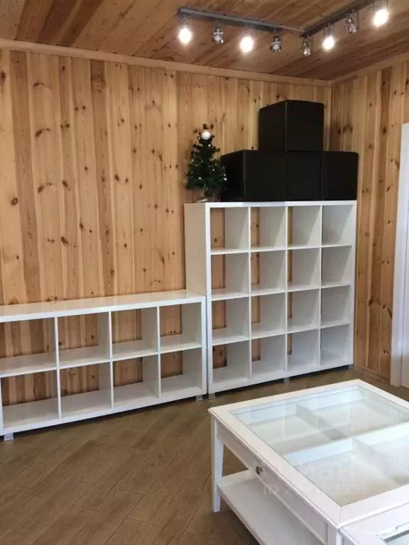 Дом в Тверская область, Калязин ул. Макарова, 24/2 (250 м) - Фото 0