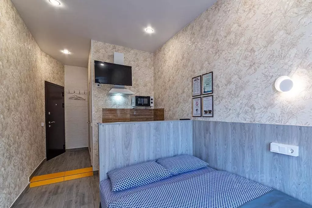 Комната Санкт-Петербург Старо-Петергофский просп., 52 (18.0 м) - Фото 1