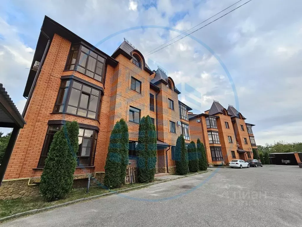 2-к кв. Ставропольский край, Ессентуки Воронцовская ул., 34А (68.3 м) - Фото 0